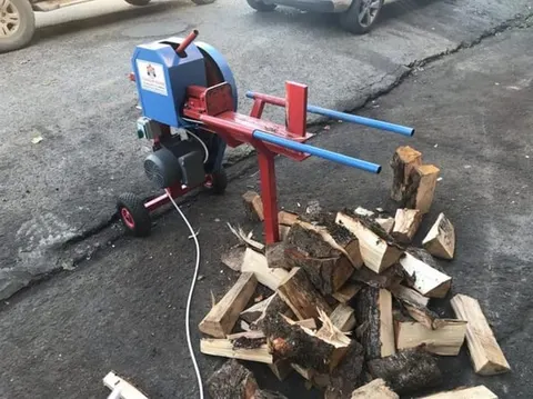 ODUN YARMA MAKİNASI 30CM ÇAPINDA 45 CM UZUNLUĞUNA KADAR
